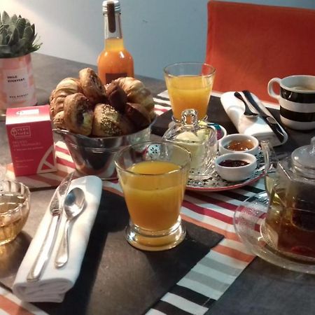 B&B Au Moulin De Riottier Jayat 外观 照片